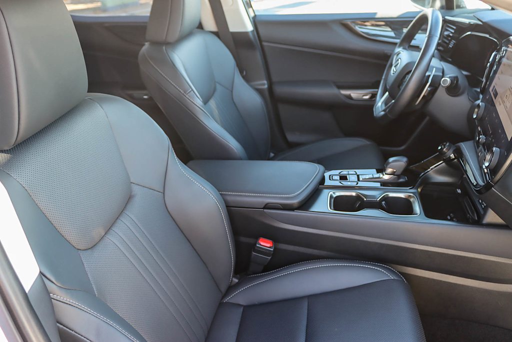 Thumbnail: 2025 Lexus ES - 10