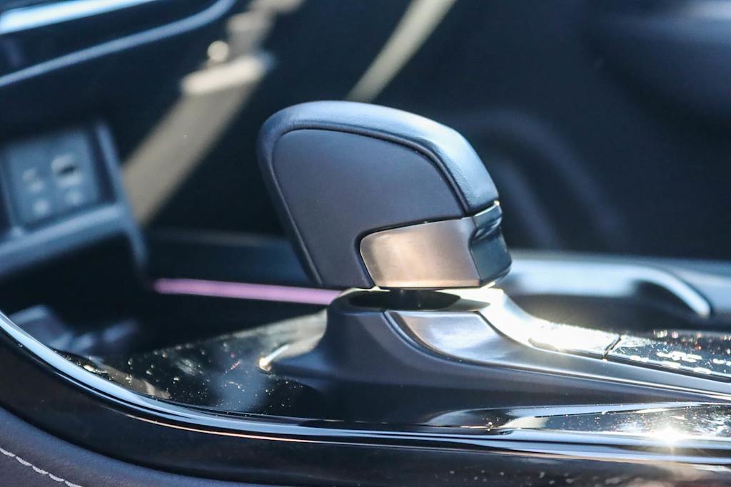 Thumbnail: 2025 Lexus ES - 26