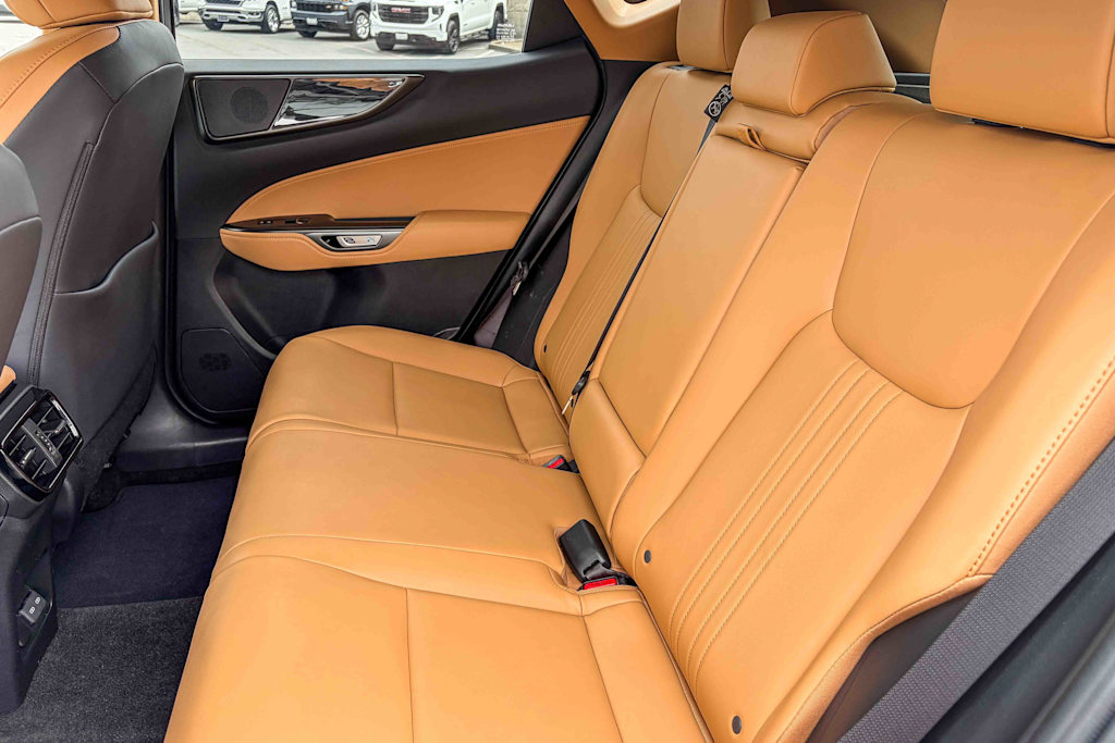 Thumbnail: 2024 Lexus ES - 12