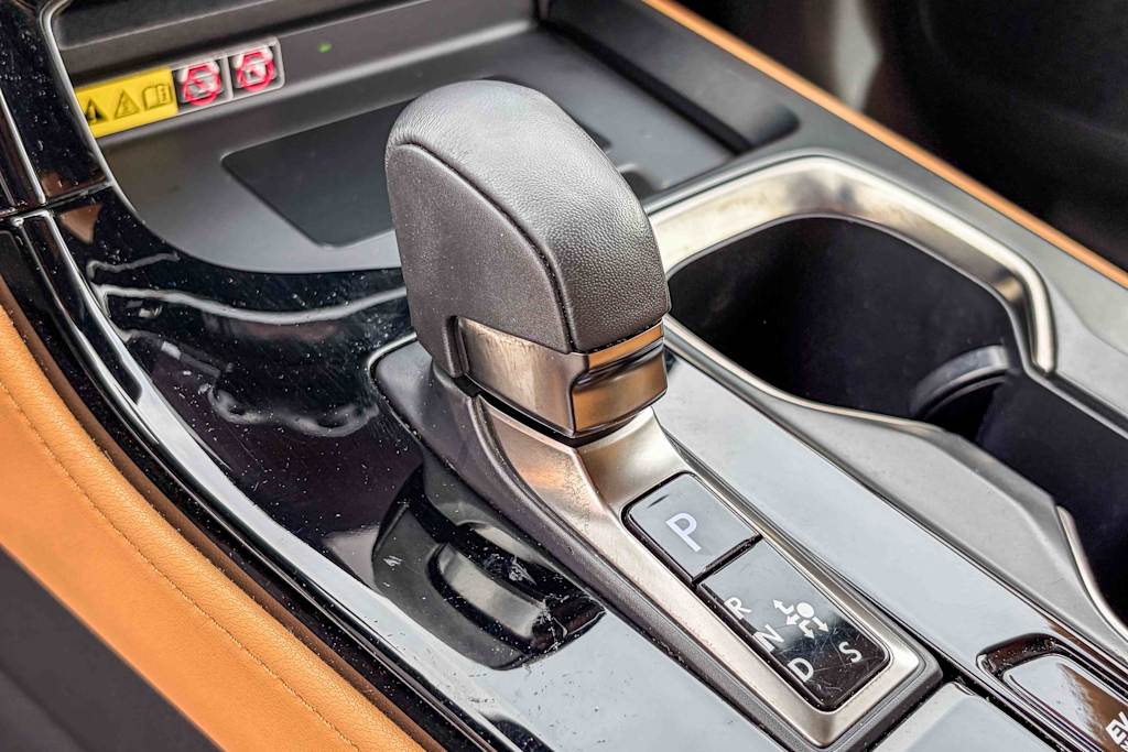 Thumbnail: 2024 Lexus ES - 14