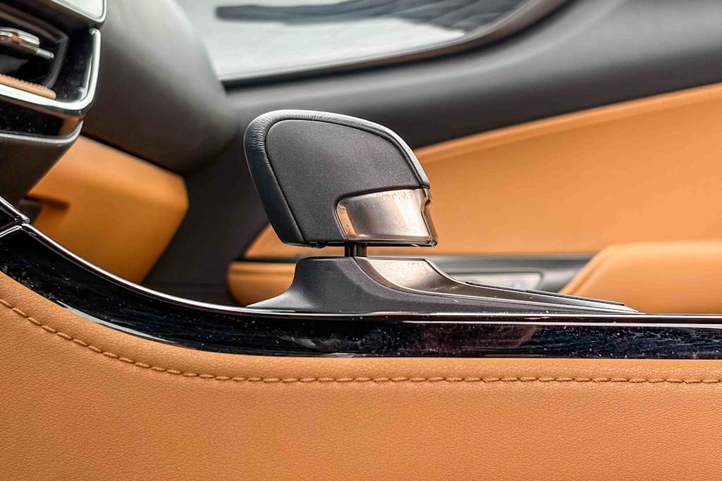 Thumbnail: 2024 Lexus ES - 6