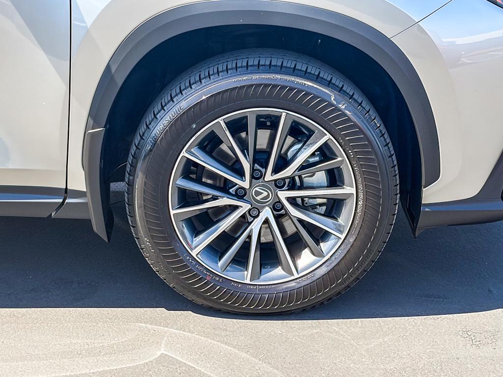 Thumbnail: 2025 Lexus ES - 7