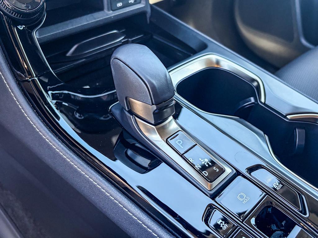 Thumbnail: 2025 Lexus ES - 14