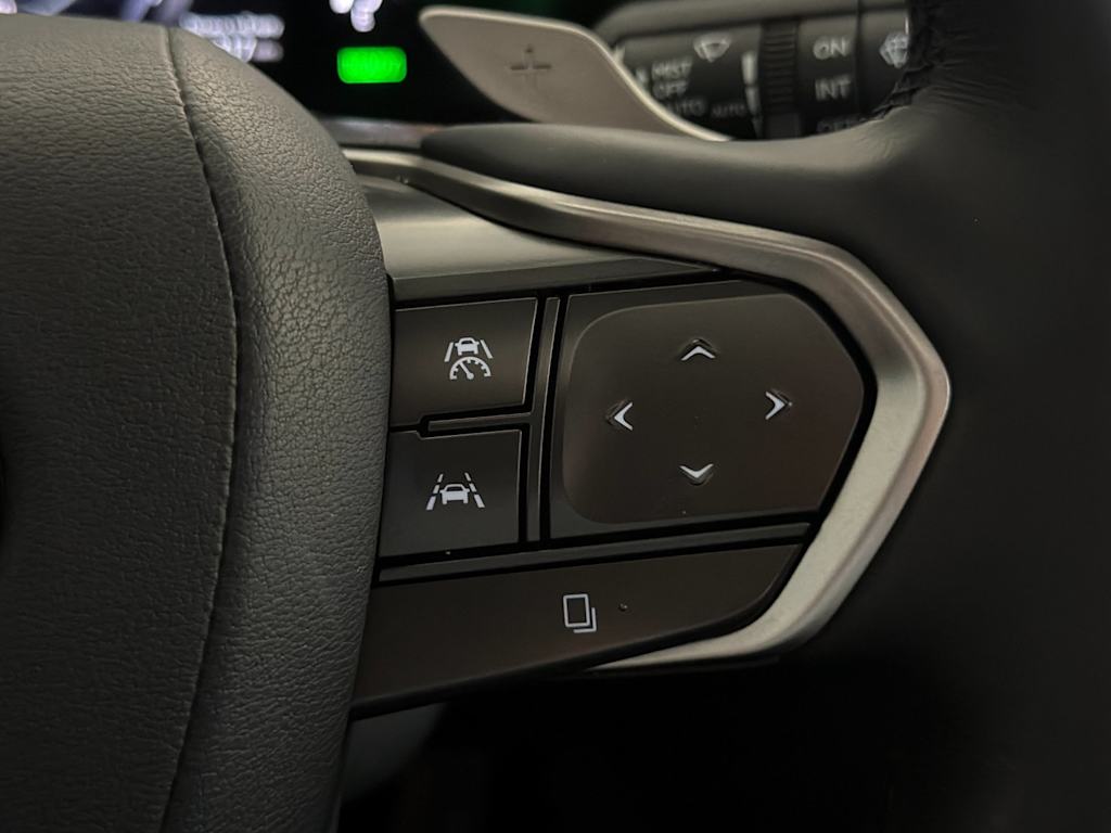 Thumbnail: 2025 Lexus ES - 29