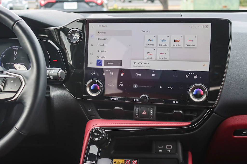 Thumbnail: 2024 Lexus ES - 13