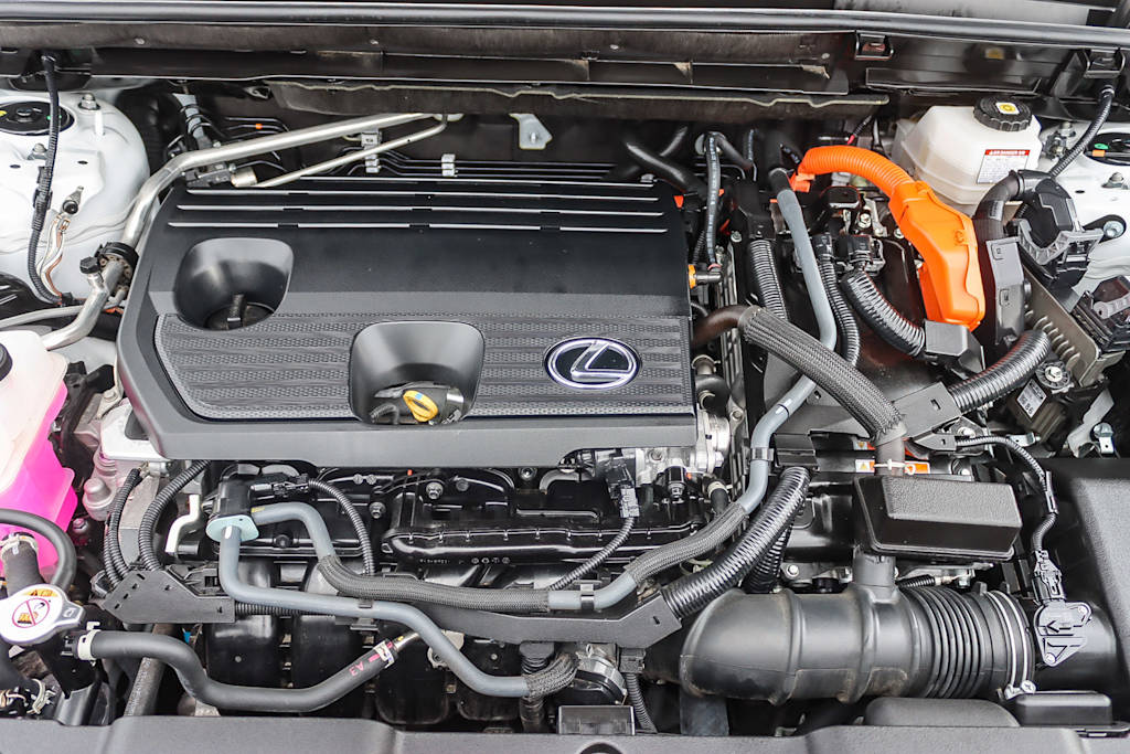 Thumbnail: 2024 Lexus ES - 8