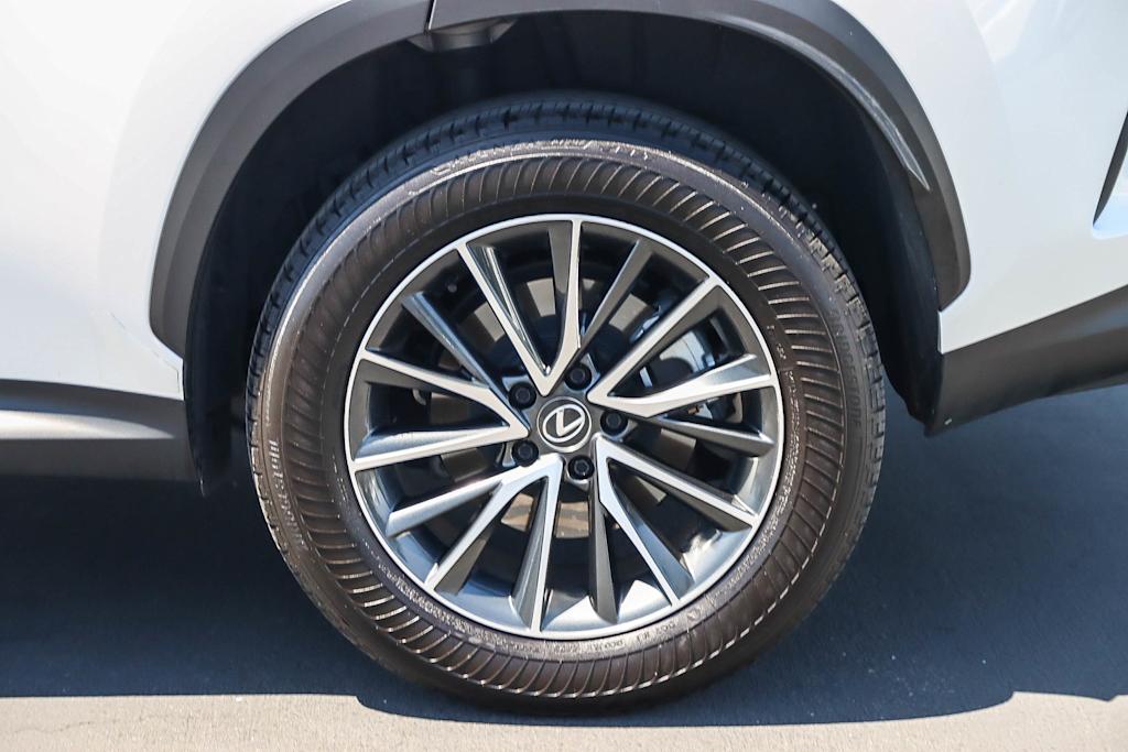 2024 Lexus ES 350 20