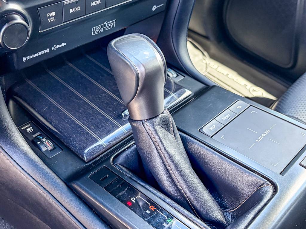 Thumbnail: 2023 Lexus GX - 23