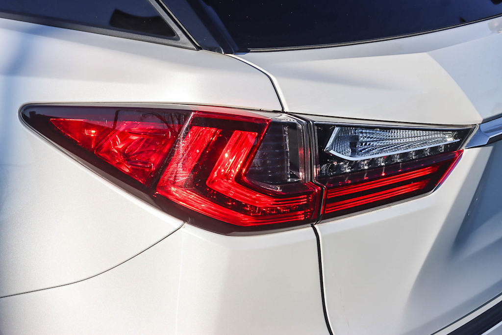 Thumbnail: 2020 Lexus RX - 20