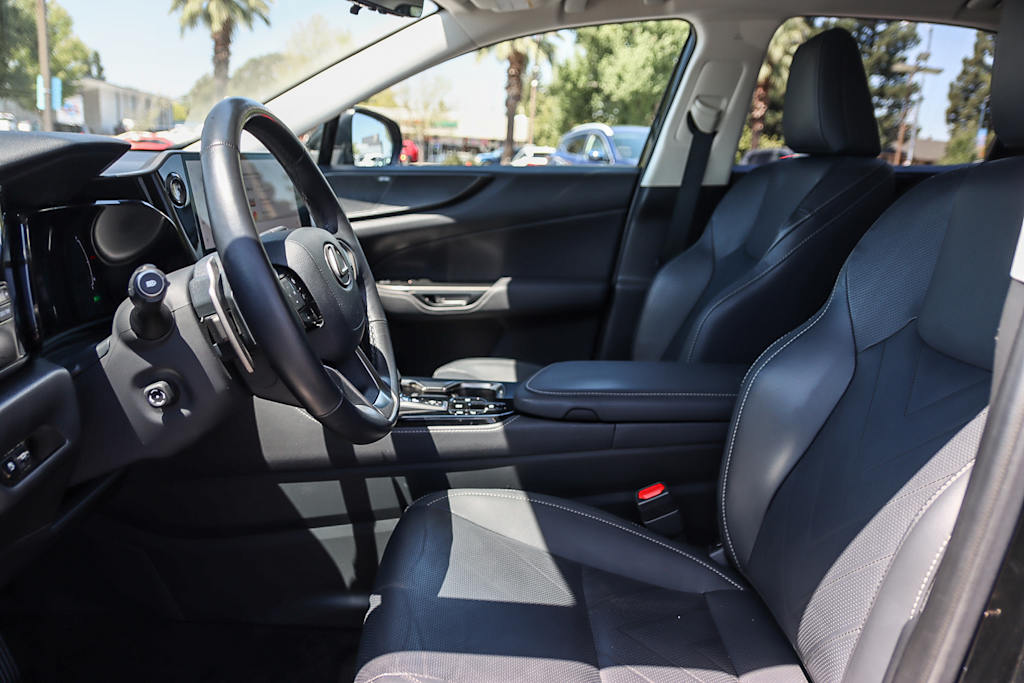 Thumbnail: 2024 Lexus ES - 10