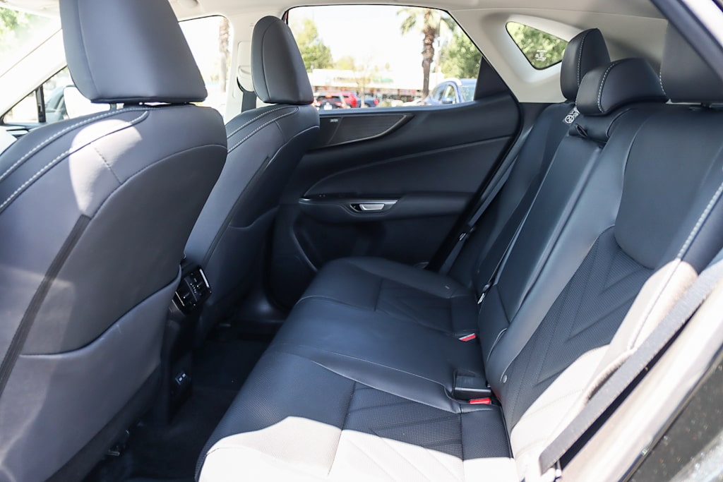 Thumbnail: 2024 Lexus ES - 11
