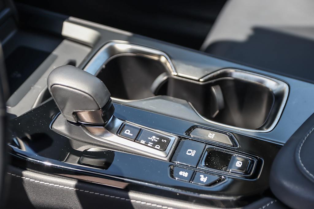 Thumbnail: 2024 Lexus ES - 13