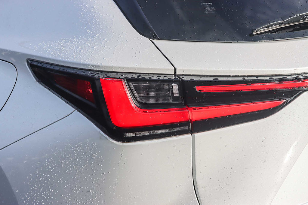 Thumbnail: 2024 Lexus ES - 18