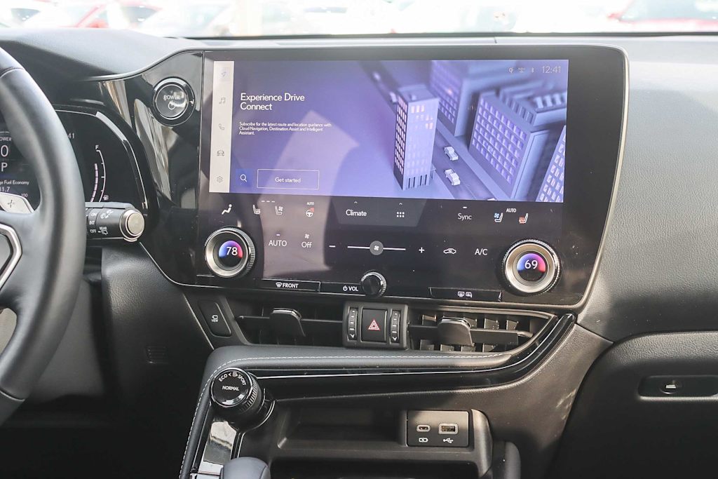 Thumbnail: 2024 Lexus ES - 10