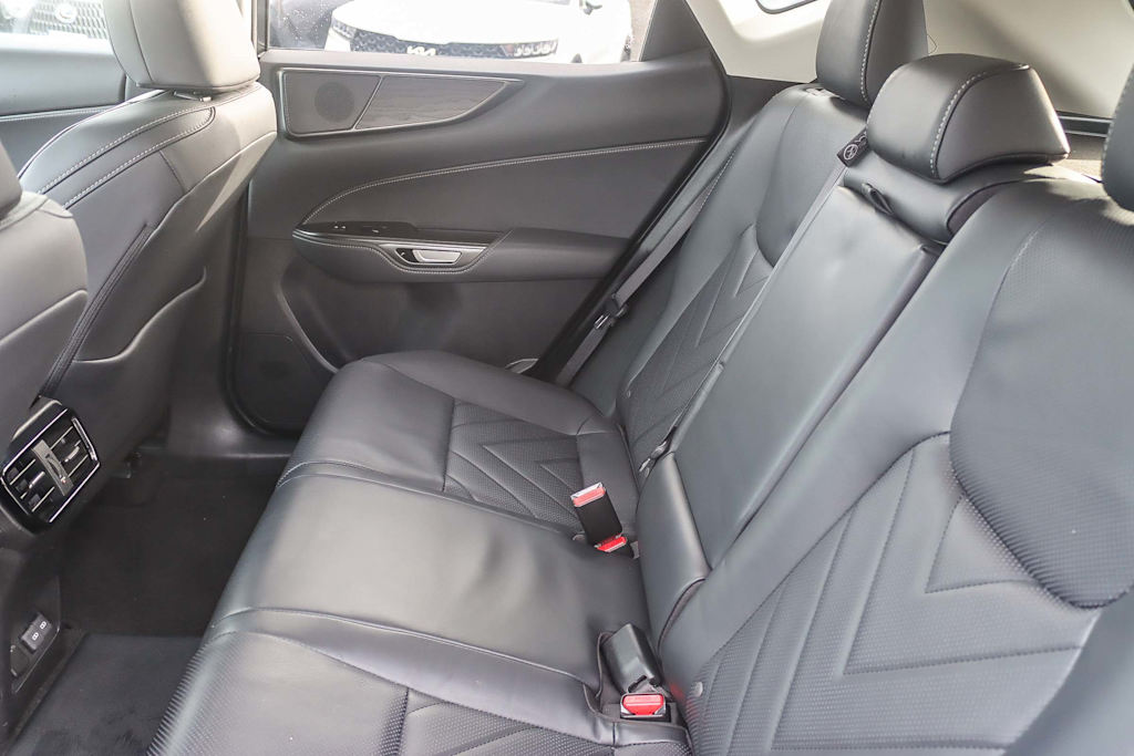 Thumbnail: 2024 Lexus ES - 9