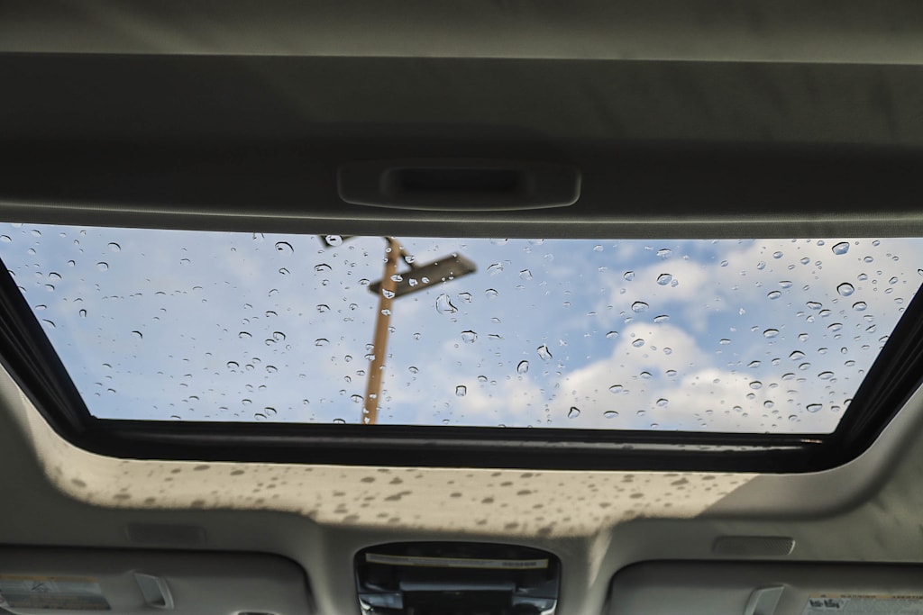 Thumbnail: 2024 Lexus ES - 21