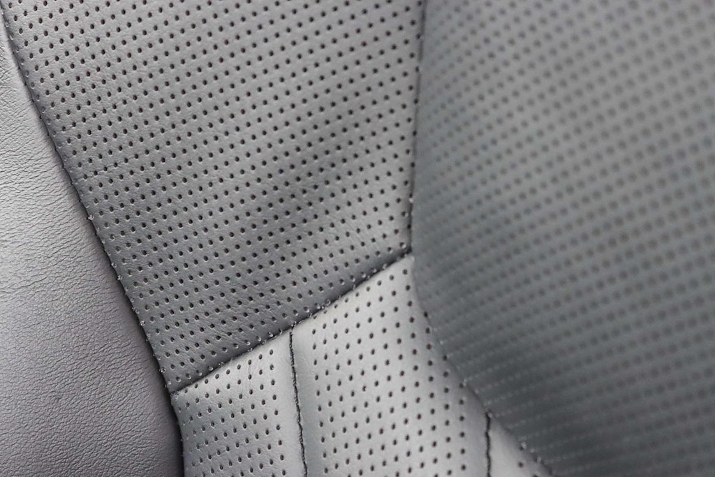 Thumbnail: 2024 Lexus ES - 26