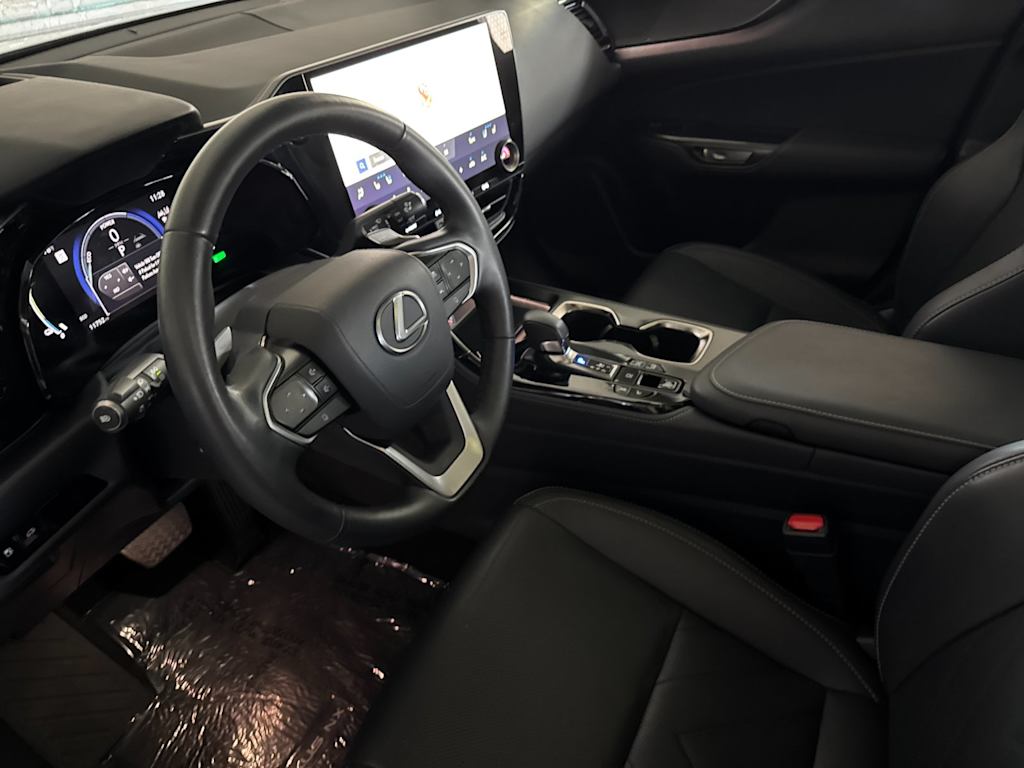Thumbnail: 2025 Lexus ES - 9