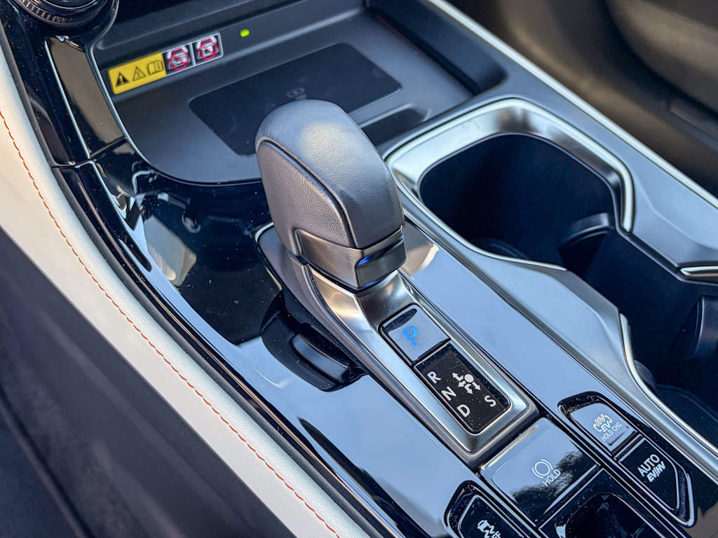 Thumbnail: 2024 Lexus ES - 4