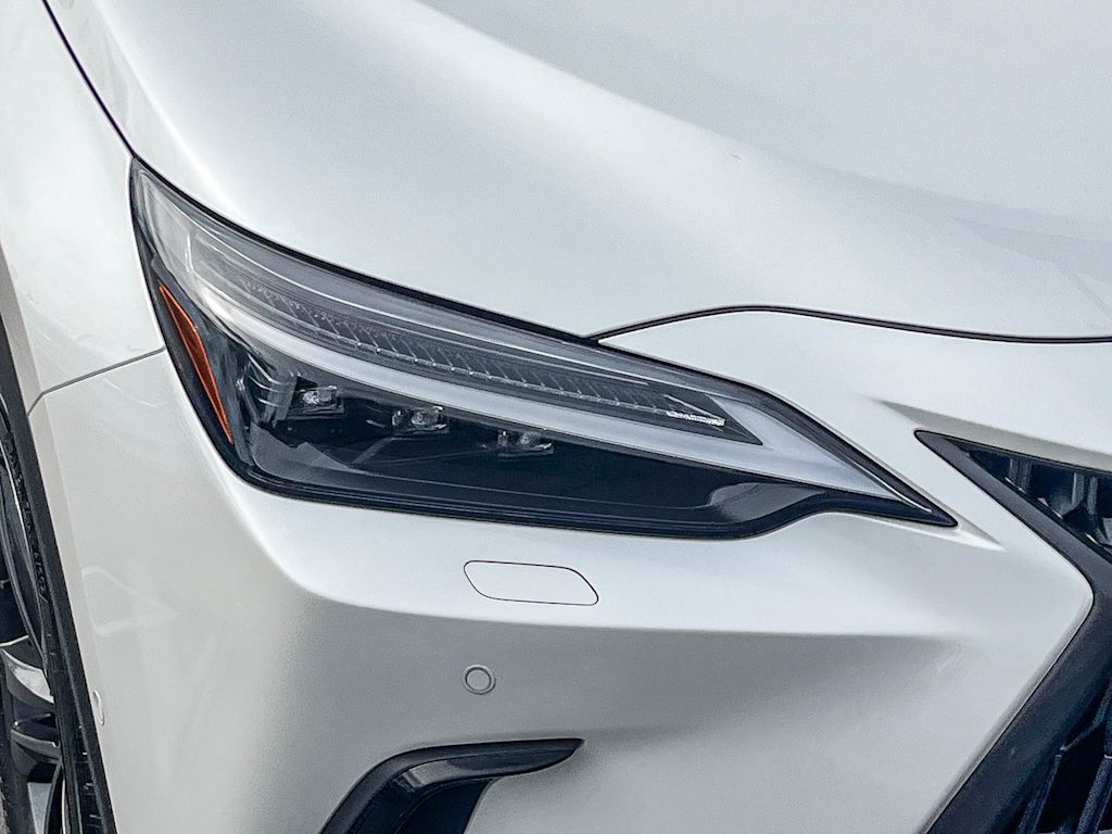 Thumbnail: 2025 Lexus ES - 19