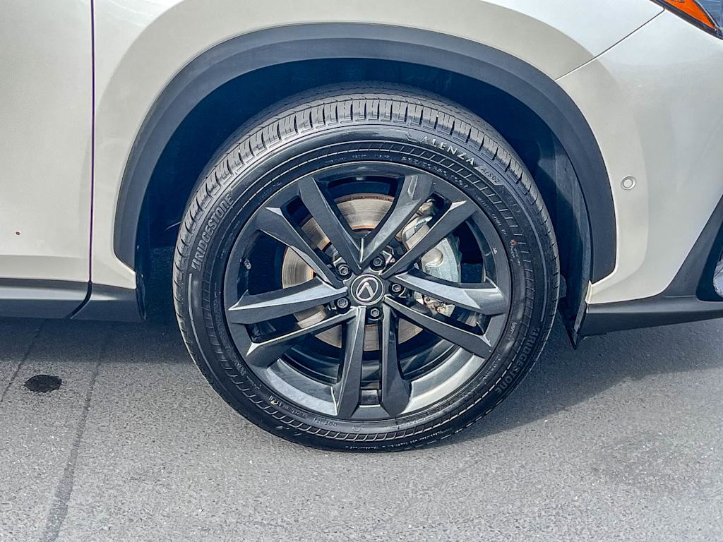 Thumbnail: 2025 Lexus ES - 7