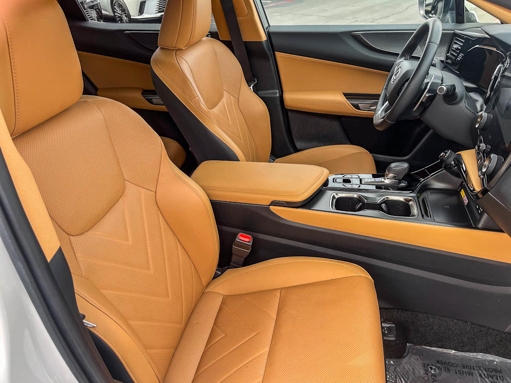 Thumbnail: 2025 Lexus ES - 10