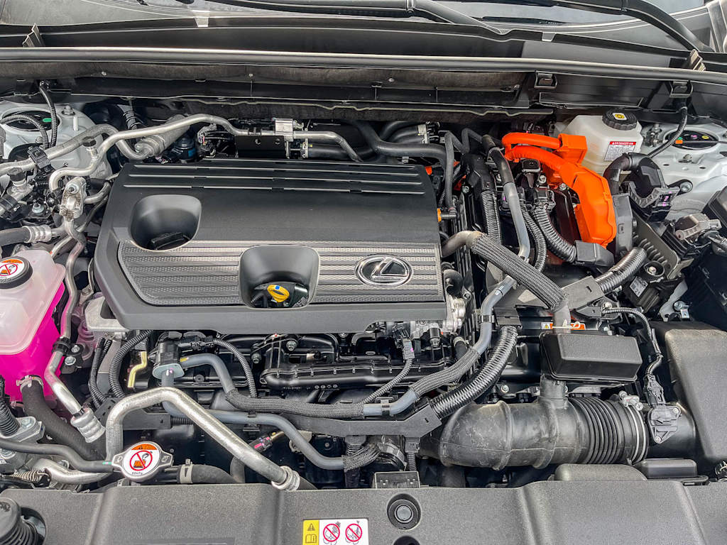 Thumbnail: 2025 Lexus ES - 8