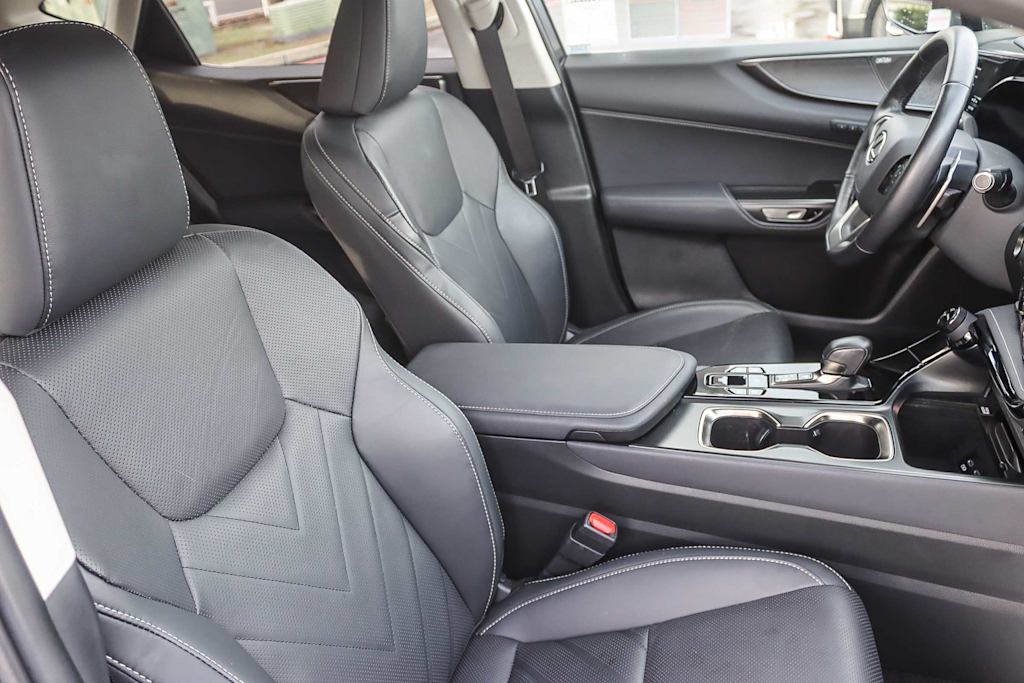 Thumbnail: 2025 Lexus ES - 8