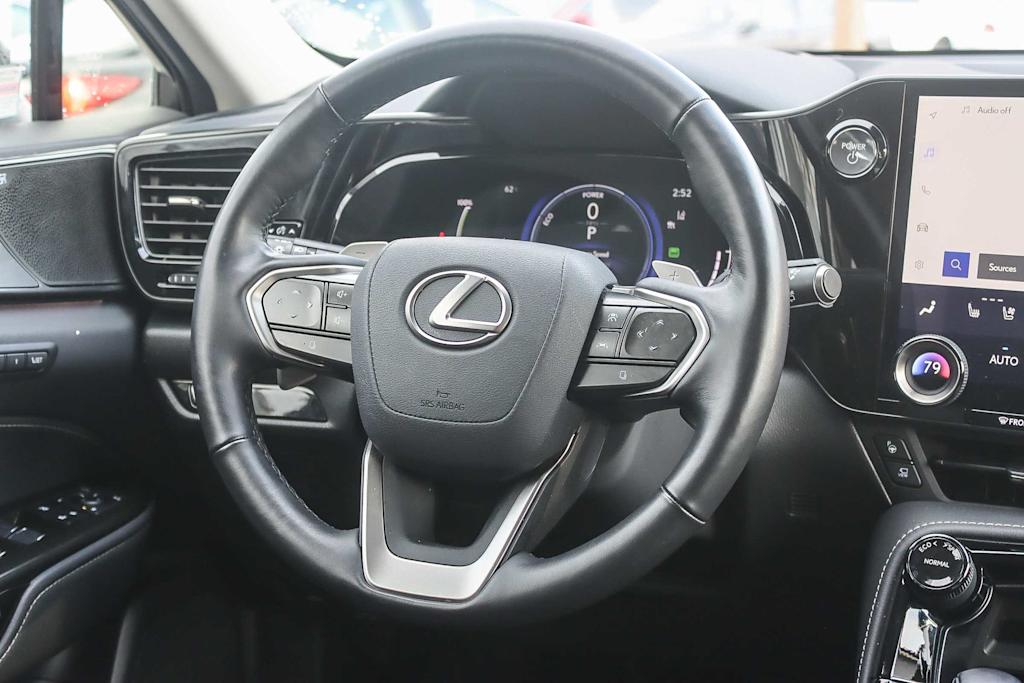 Thumbnail: 2025 Lexus ES - 2