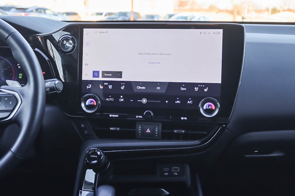 Thumbnail: 2025 Lexus ES - 13