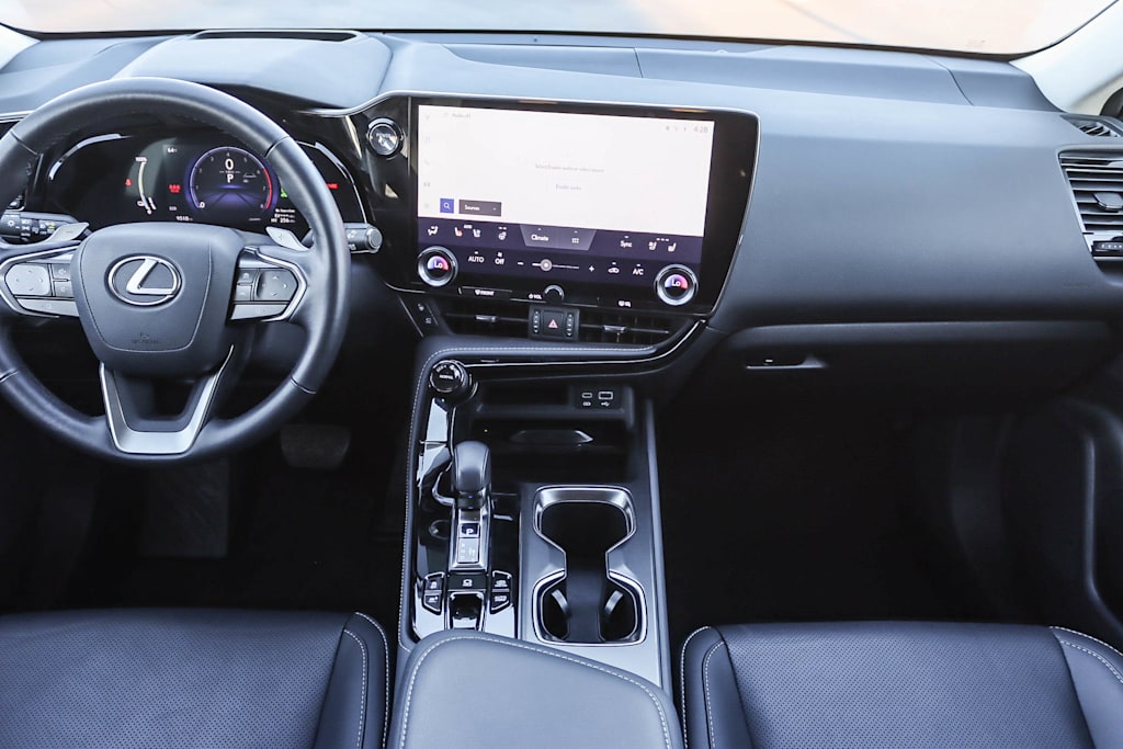 Thumbnail: 2025 Lexus ES - 2