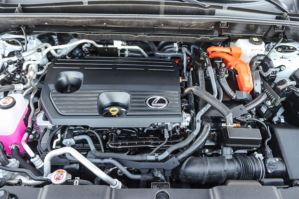 Thumbnail: 2025 Lexus ES - 8