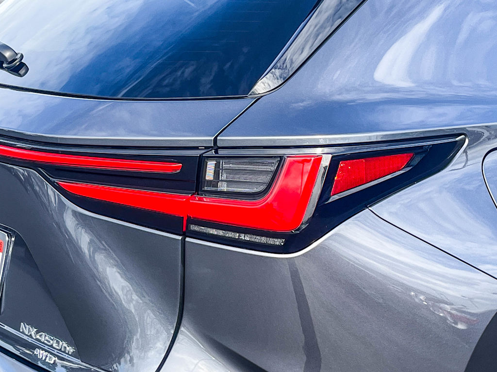 Thumbnail: 2025 Lexus ES - 19