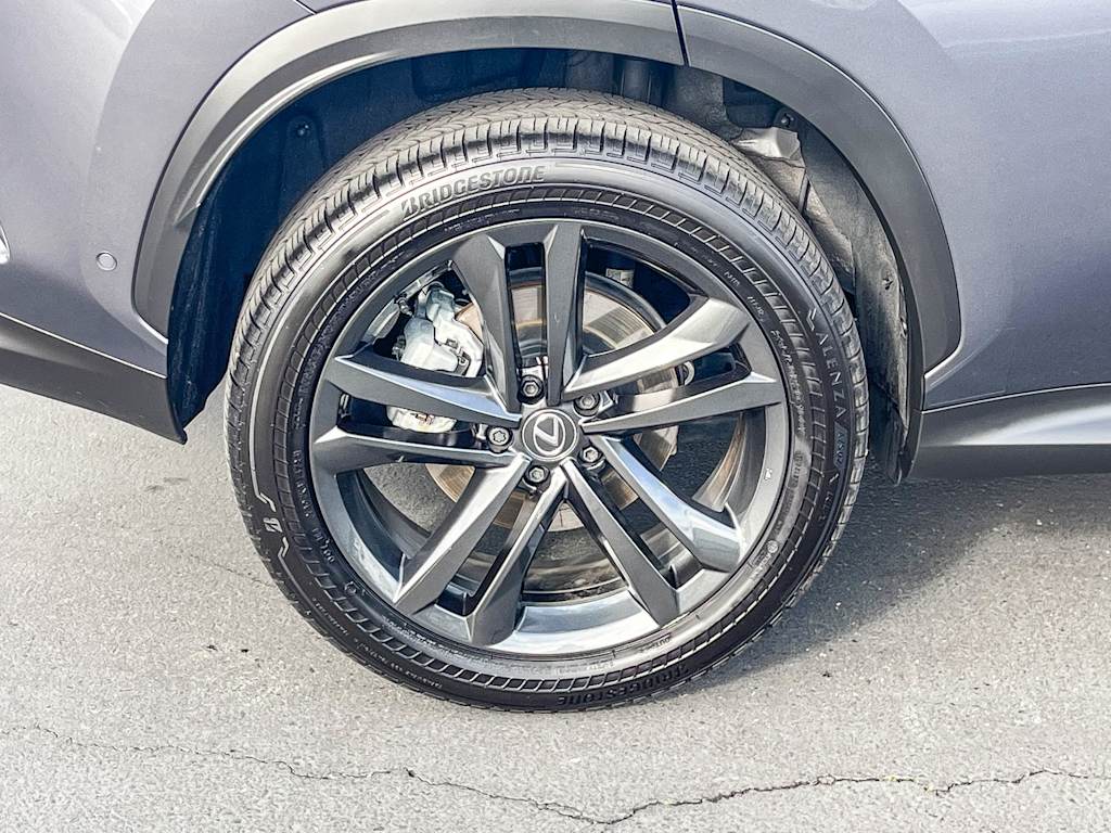 Thumbnail: 2025 Lexus ES - 20