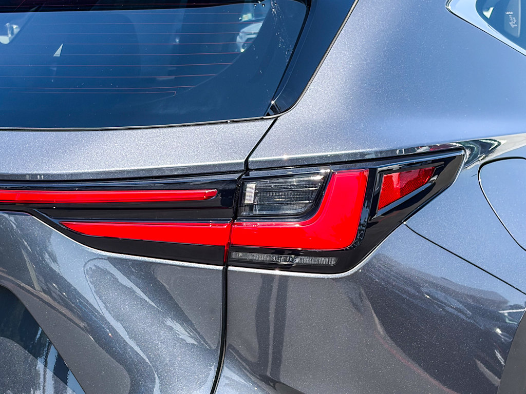 Thumbnail: 2025 Lexus ES - 6