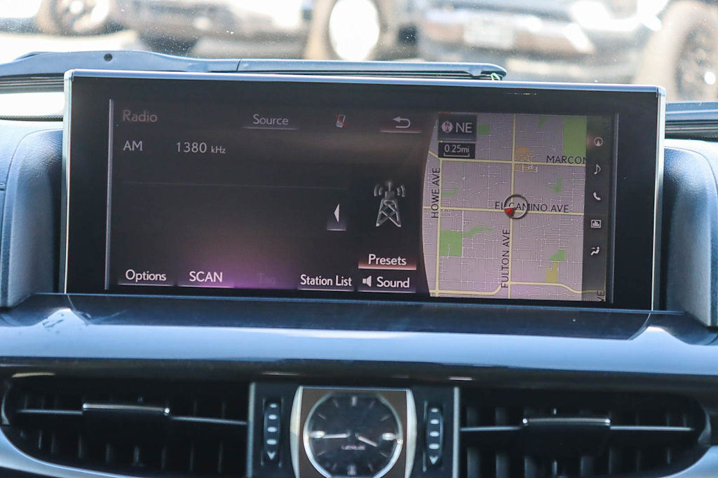 Thumbnail: 2018 Lexus LX - 21