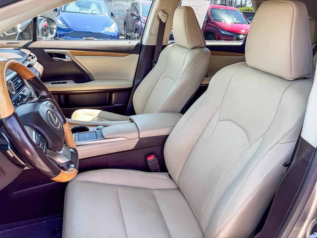 Thumbnail: 2020 Lexus RX - 10
