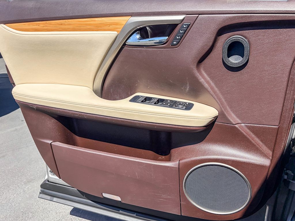 Thumbnail: 2020 Lexus RX - 24