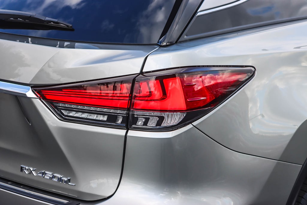 Thumbnail: 2020 Lexus RX - 20
