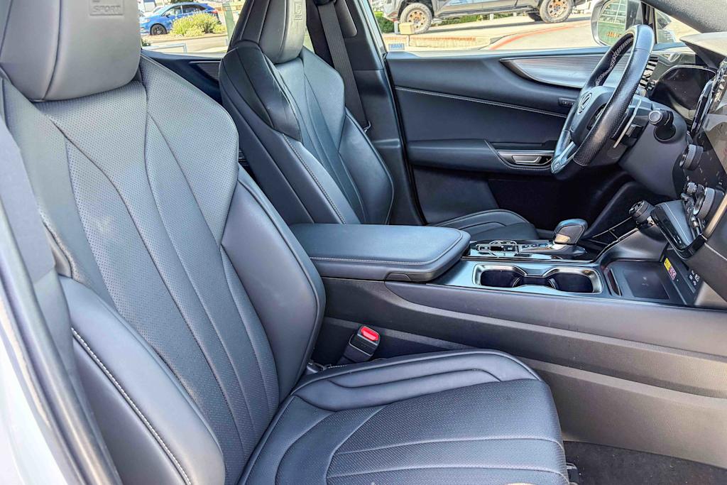 Thumbnail: 2024 Lexus ES - 10