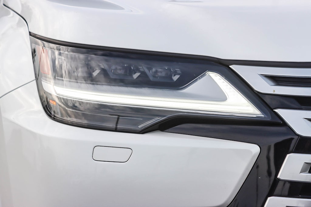 Thumbnail: 2023 Lexus LX - 16