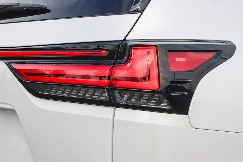 Thumbnail: 2023 Lexus LX - 17