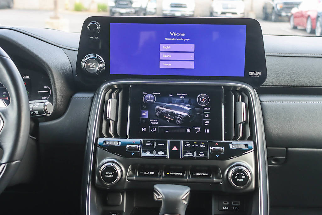 Thumbnail: 2023 Lexus LX - 11