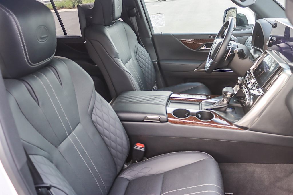 Thumbnail: 2023 Lexus LX - 9