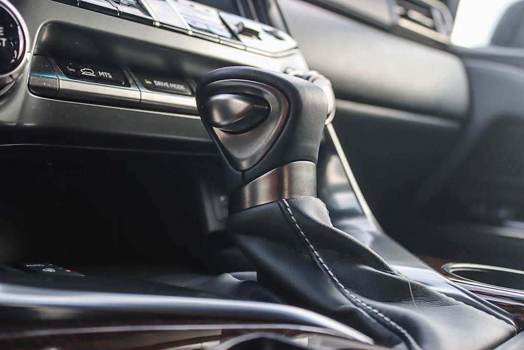 Thumbnail: 2023 Lexus LX - 23