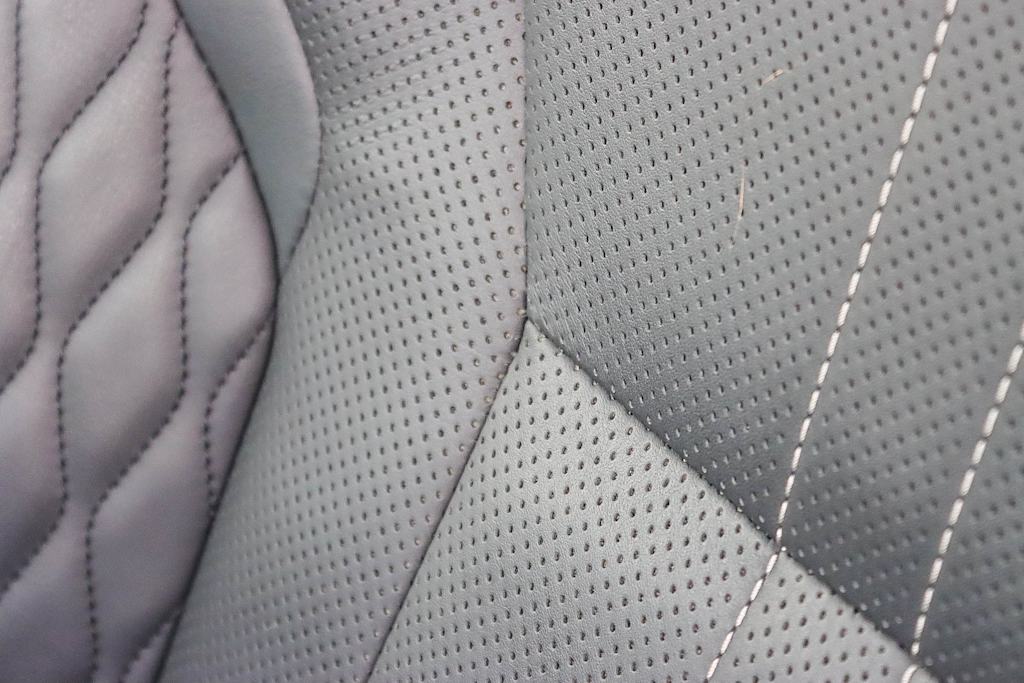 Thumbnail: 2023 Lexus LX - 25