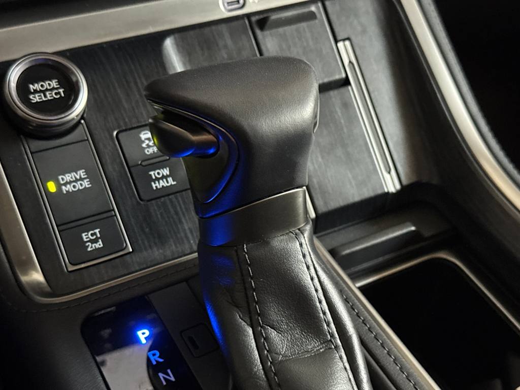 Thumbnail: 2024 Lexus ES - 15