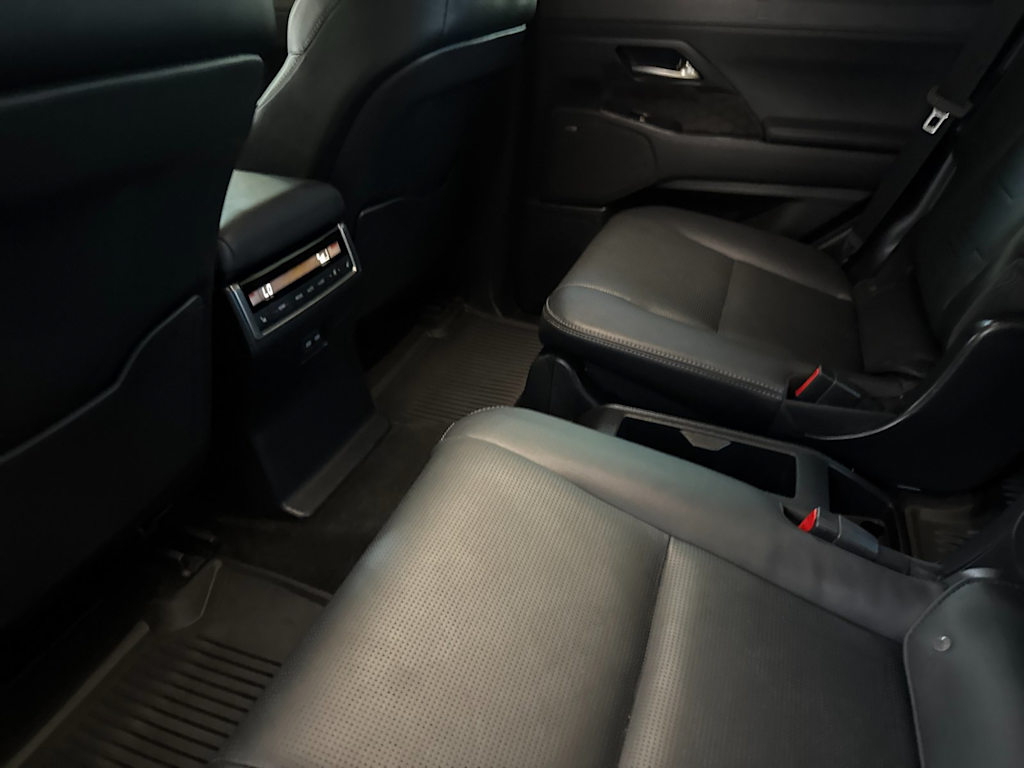 Thumbnail: 2024 Lexus ES - 10