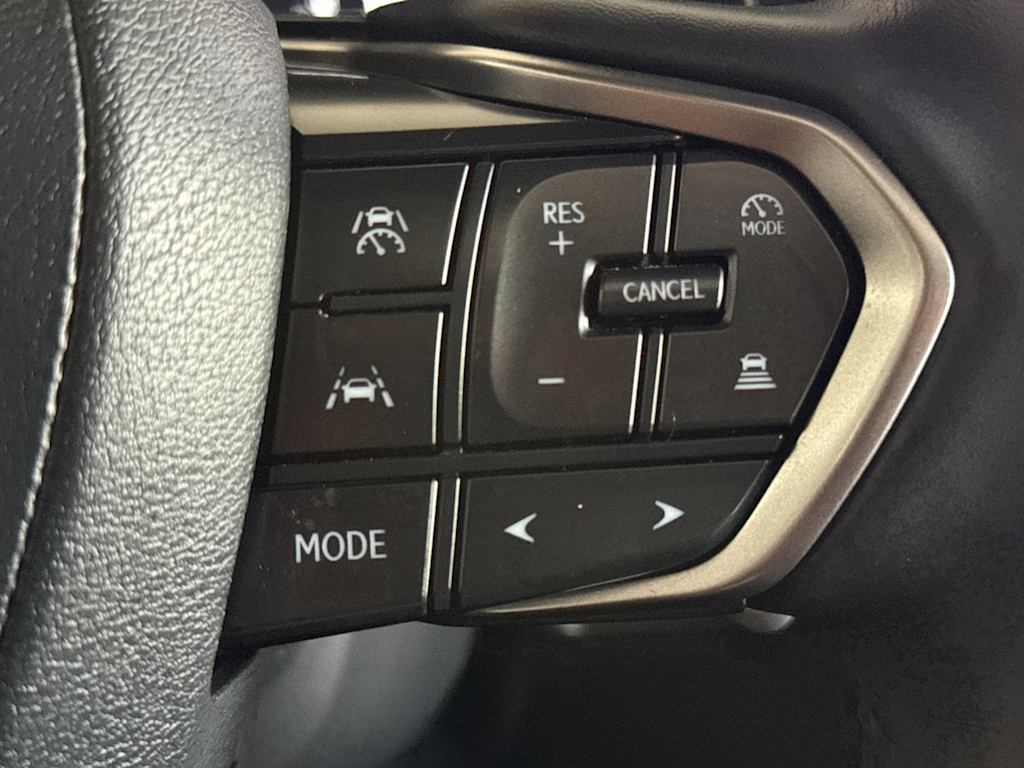 Thumbnail: 2024 Lexus ES - 32