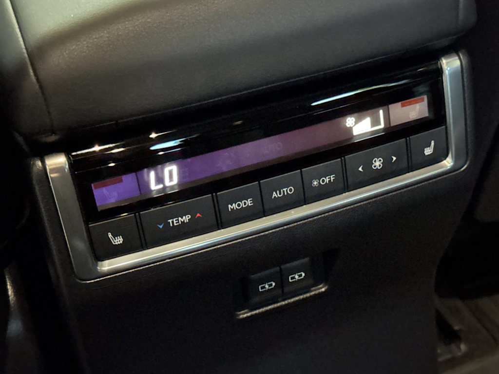 Thumbnail: 2024 Lexus ES - 23